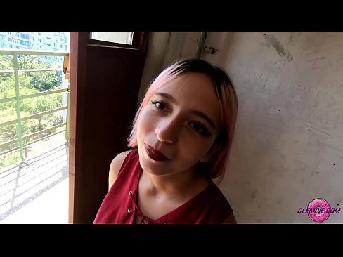 ❤️ Študentka zmyselne fajčí cudzinca vo vnútrozemí - strieka mu na tvár ❌ Šukanie na sk.poliglass34.ru ❌️
